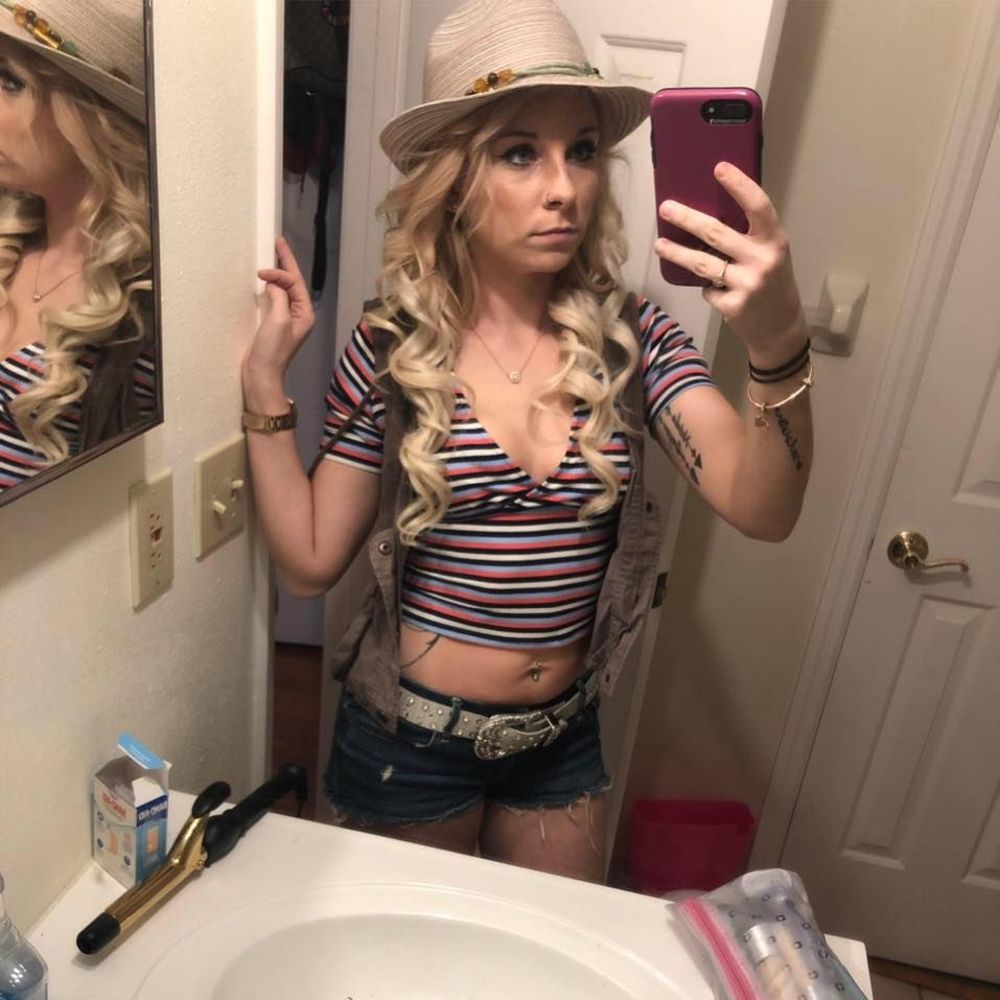 Meet your Posher, Brittany